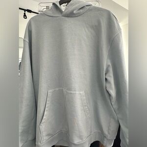 SKIMS boyfriend oversized fleece hoodie
Size M Zen Blue (Light Blue) NWOT